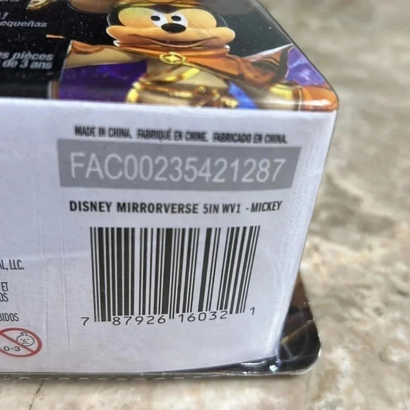 NWOT MICKEY MIRRORVERSE MICKEY SUPPORT MAGICIEN YELLOW HAT - Picture 12 of 15